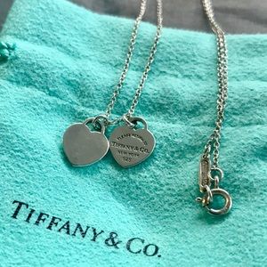 Tiffany & Co. - Mini double heat tag necklace